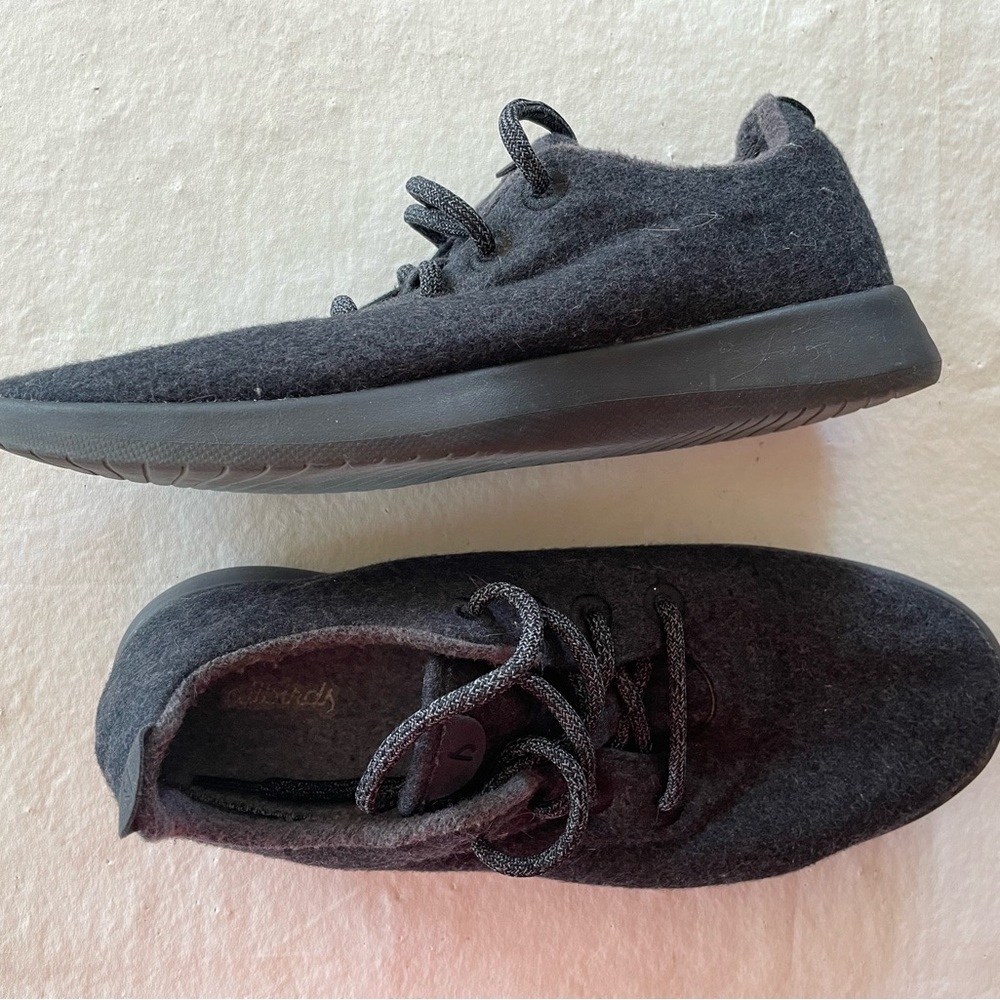 Allbirds Dark Gray Wool Runners/ M10 - Picture 15 of 16